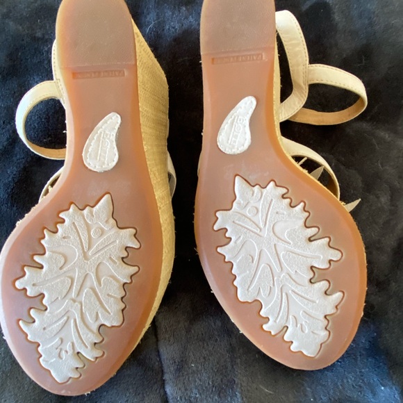 Born Women's Ivory Flower Leather Wedge Ankle Strap Woman Sz. 11 Barbiecore EUC - Picture 6 of 9